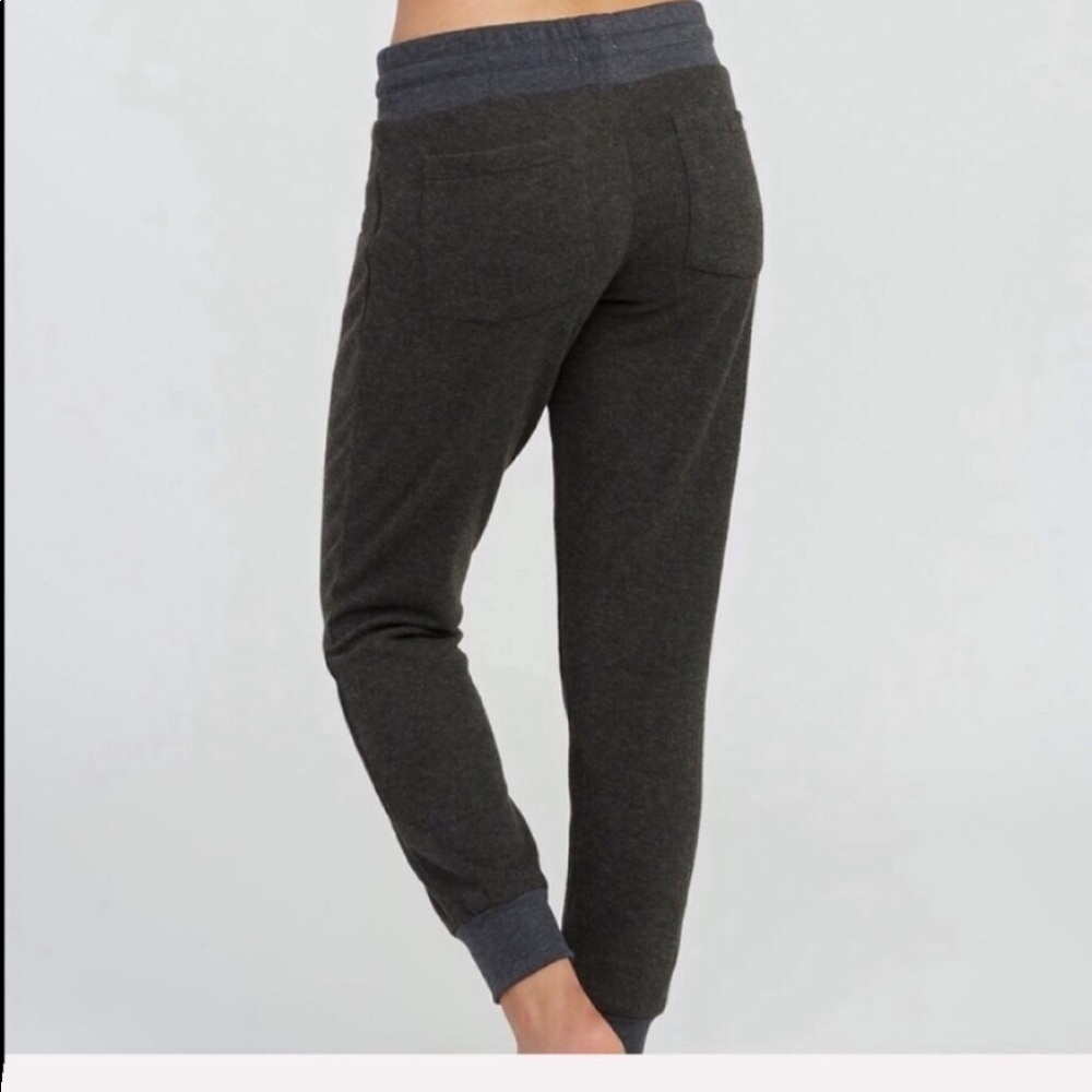 🌴🌼RVCA- SWEAT PANTS🌼🌴 - Picture 6 of 8